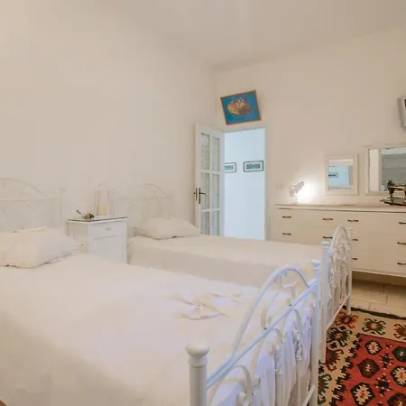 Holiday home Anna Bella *